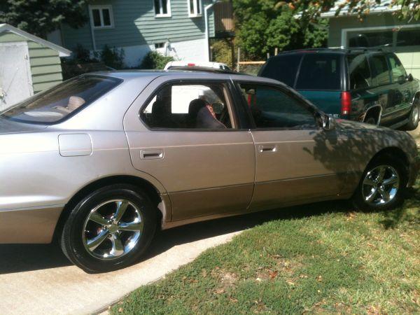 1995 Lexus LS 400 Unknown