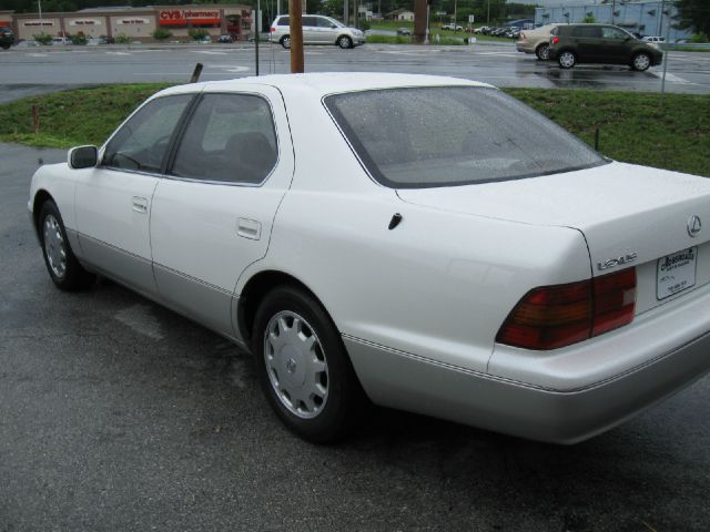 1995 Lexus LS 400 Base