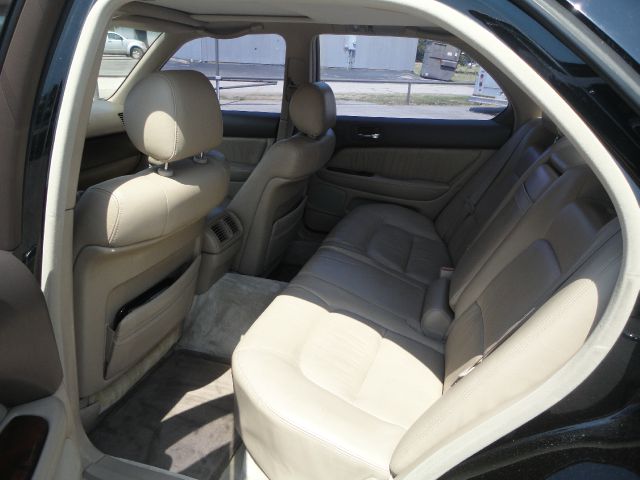 1996 Lexus LS 400 Base