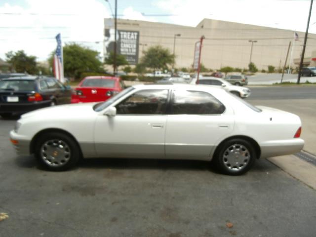 1996 Lexus LS 400 L.T. 4-w.d. 5.3L