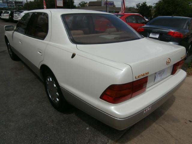 1996 Lexus LS 400 L.T. 4-w.d. 5.3L