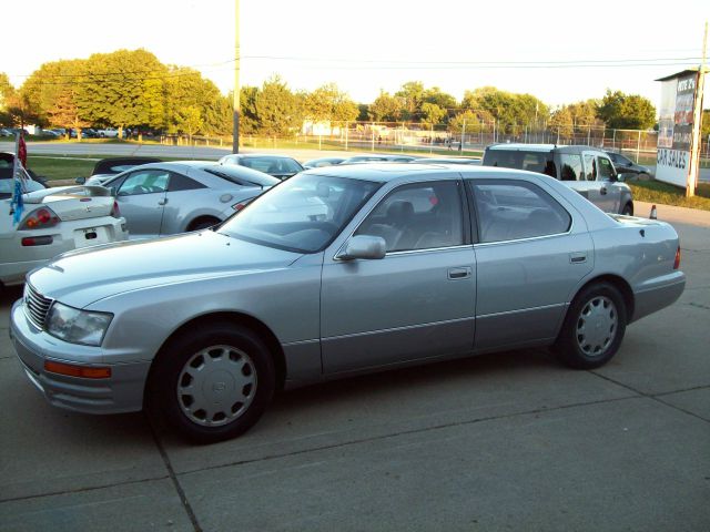 1996 Lexus LS 400 Base