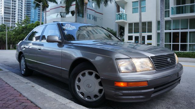 1996 Lexus LS 400 Base