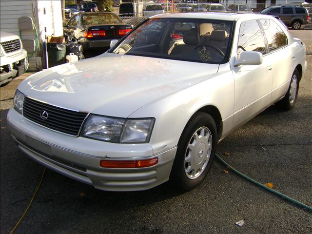 1997 Lexus LS 400 Base