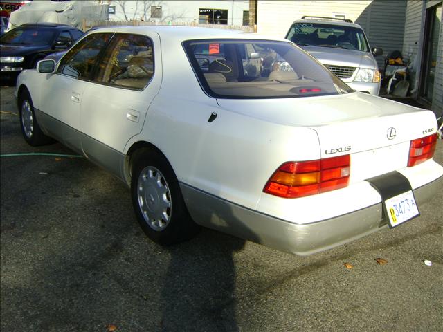 1997 Lexus LS 400 Base