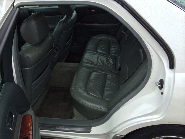 1998 Lexus LS 400 Base