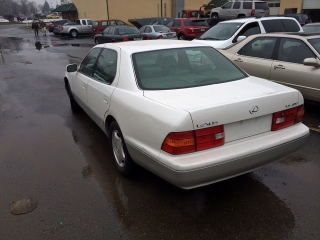 1998 Lexus LS 400 Base