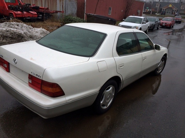 1998 Lexus LS 400 Base