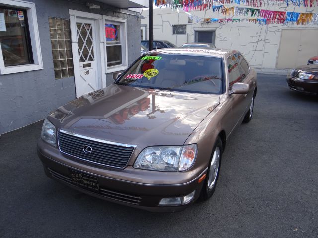 1998 Lexus LS 400 Base