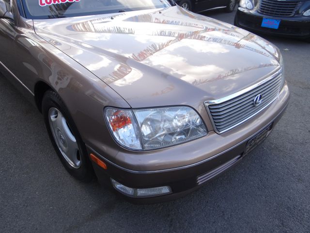 1998 Lexus LS 400 Base
