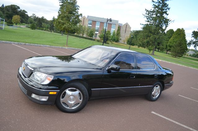 1998 Lexus LS 400 Base