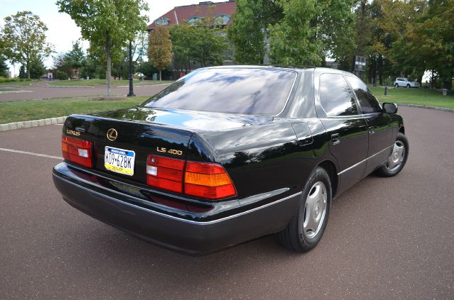 1998 Lexus LS 400 Base