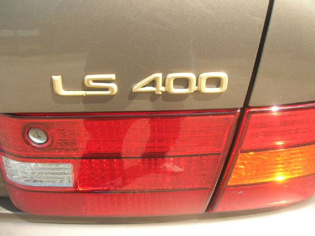 1998 Lexus LS 400 Base