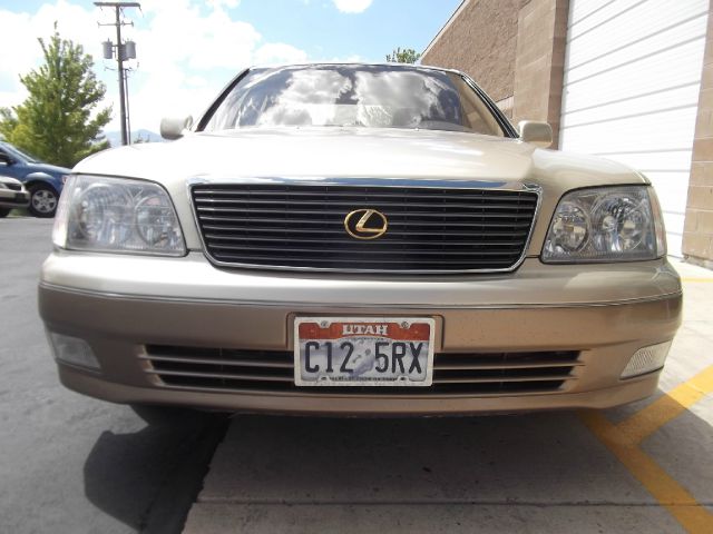 1999 Lexus LS 400 Base