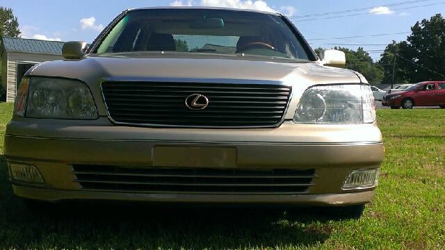1999 Lexus LS 400 Base