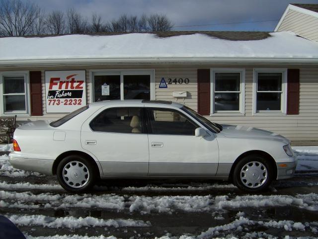 1999 Lexus LS 400 Base