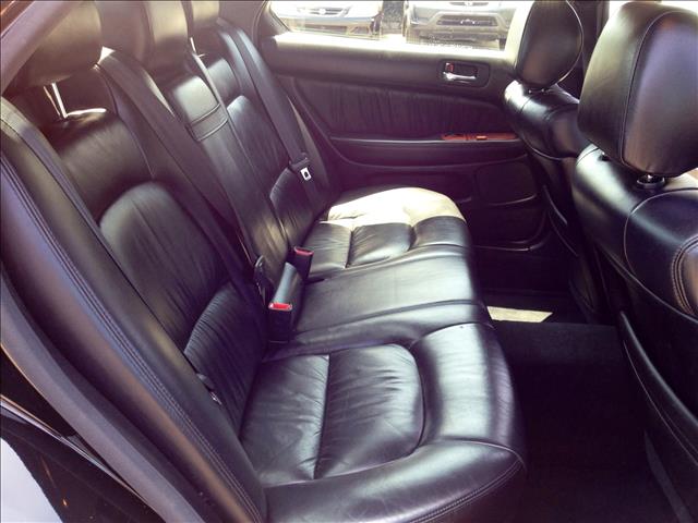 2000 Lexus LS 400 Base