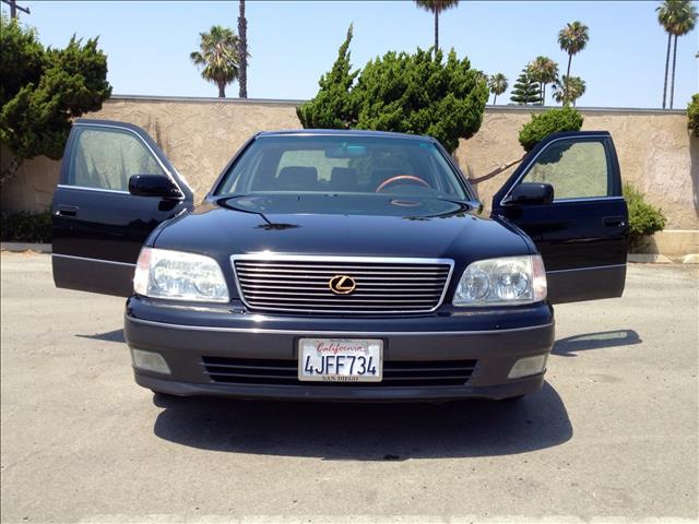 2000 Lexus LS 400 Base