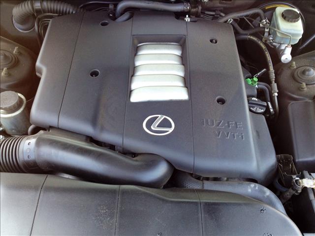 2000 Lexus LS 400 Base