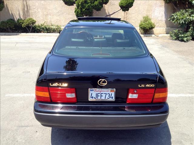 2000 Lexus LS 400 Base