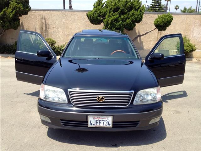 2000 Lexus LS 400 Base