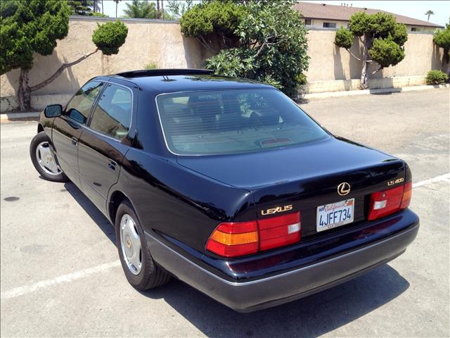 2000 Lexus LS 400 Base