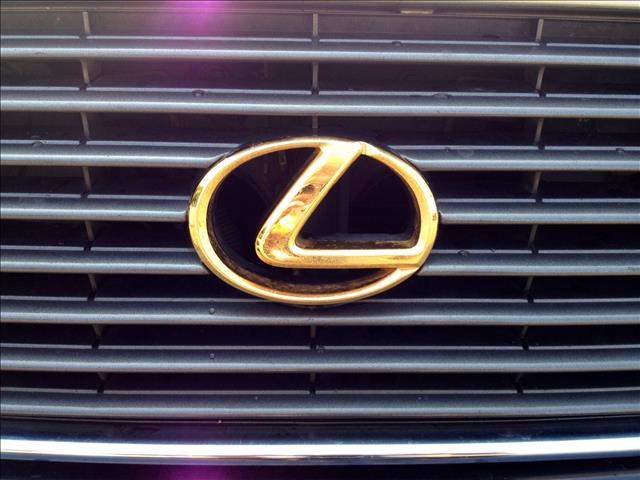 2000 Lexus LS 400 Base