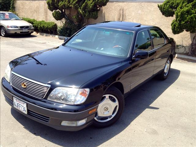 2000 Lexus LS 400 Base