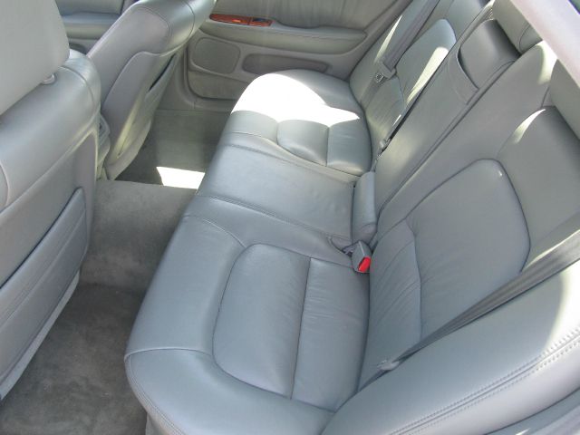 2000 Lexus LS 400 Base