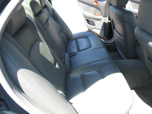 2000 Lexus LS 400 Base