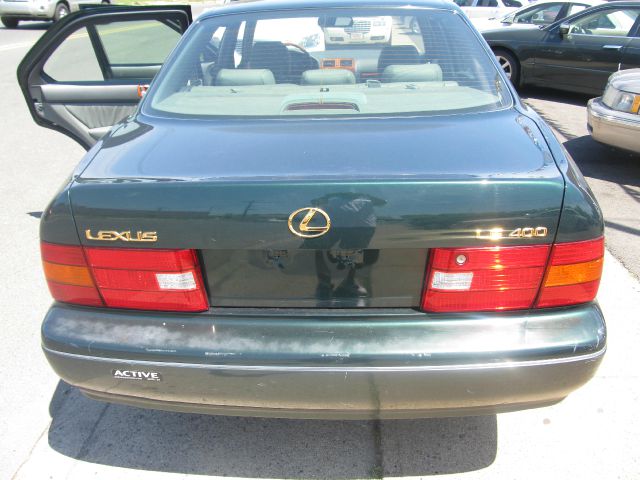 2000 Lexus LS 400 Base