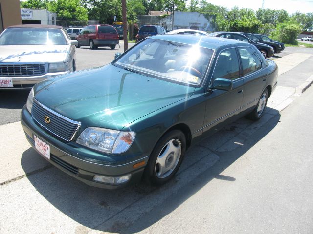 2000 Lexus LS 400 Base