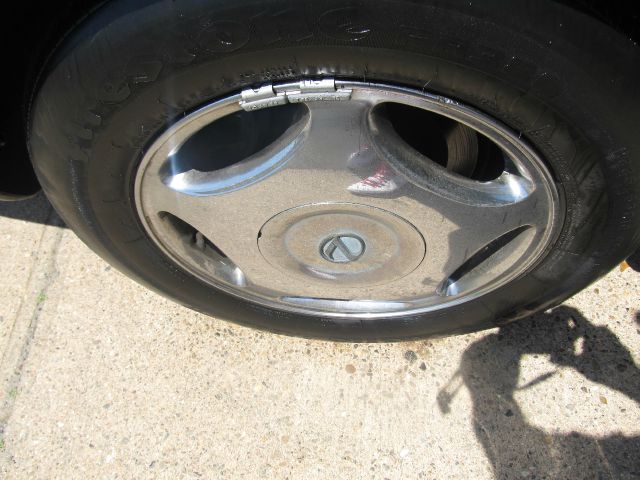 2000 Lexus LS 400 Base