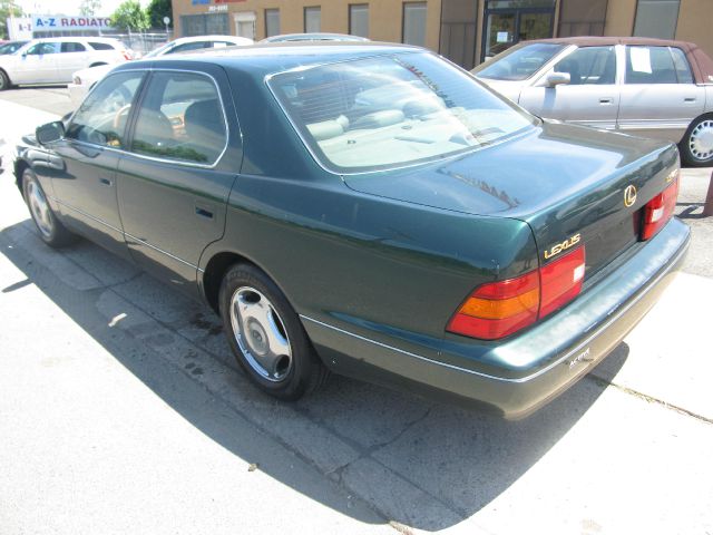 2000 Lexus LS 400 Base