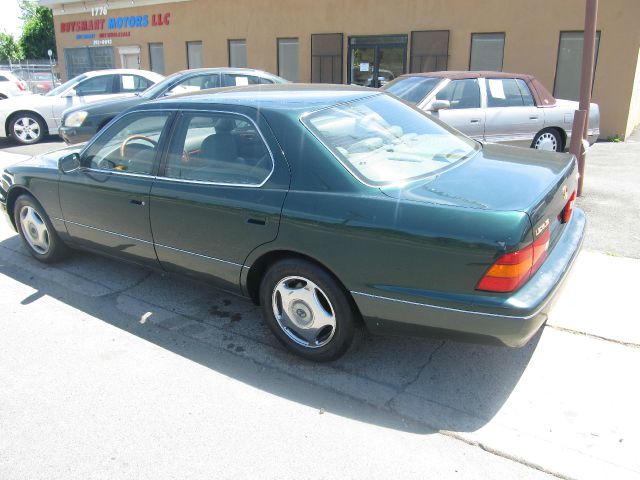 2000 Lexus LS 400 Base