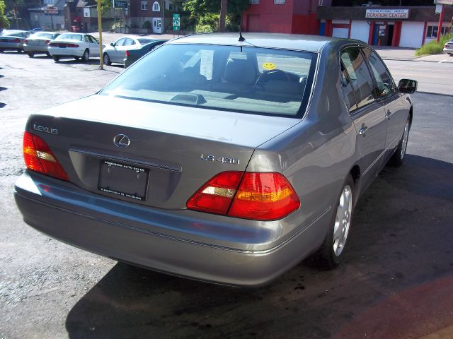 2001 Lexus LS 430 Ram 3500 Diesel 2-WD