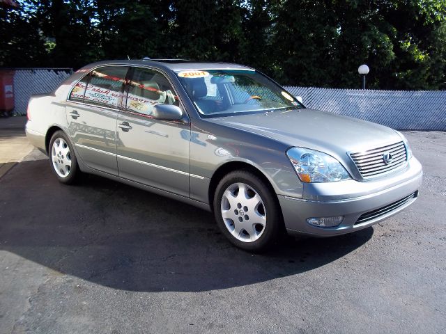 2001 Lexus LS 430 Ram 3500 Diesel 2-WD