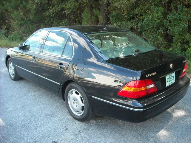 2002 Lexus LS 430 Base