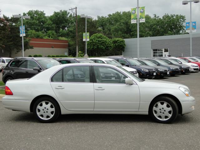 2003 Lexus LS 430 Unknown