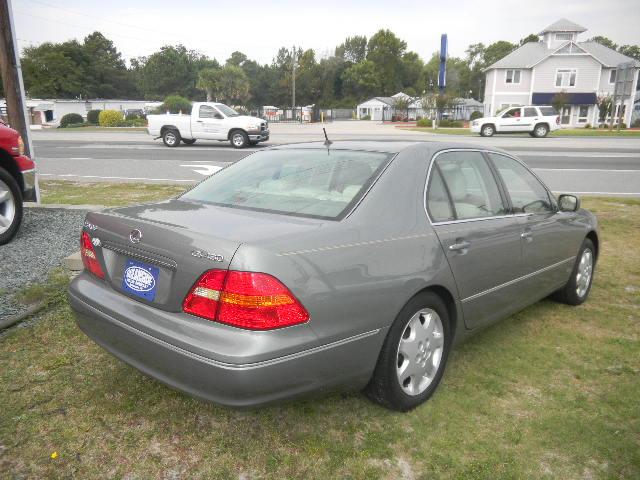 2003 Lexus LS 430 Base