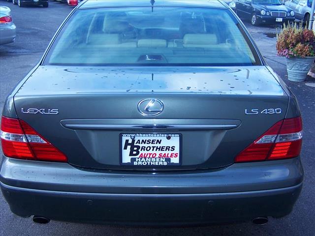 2004 Lexus LS 430 Base