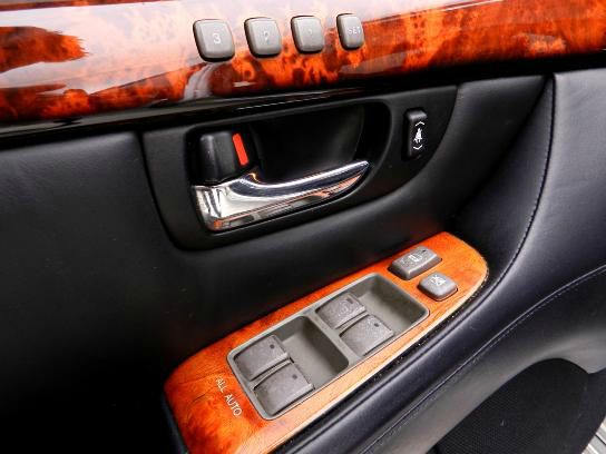 2004 Lexus LS 430 Unknown