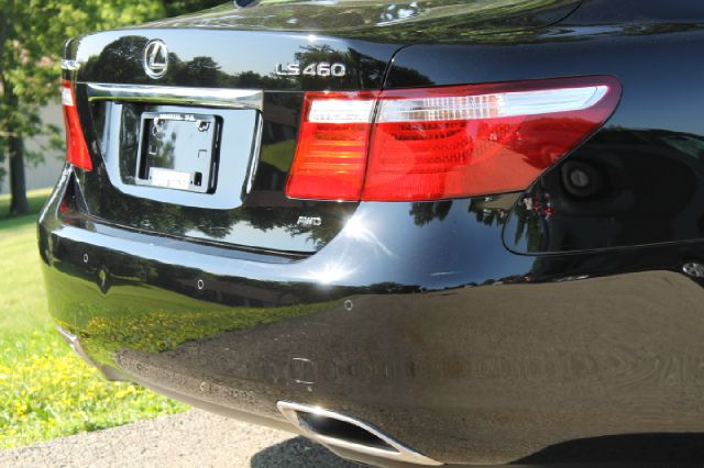 2009 Lexus LS 460 2008 Chevrolet Trailblazer LT W/1lt 4DR SUV 113qu