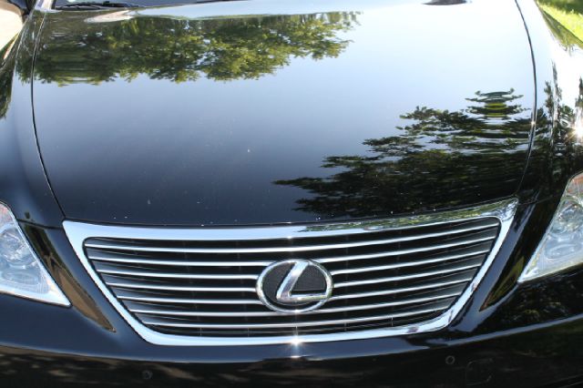 2009 Lexus LS 460 2008 Chevrolet Trailblazer LT W/1lt 4DR SUV 113qu