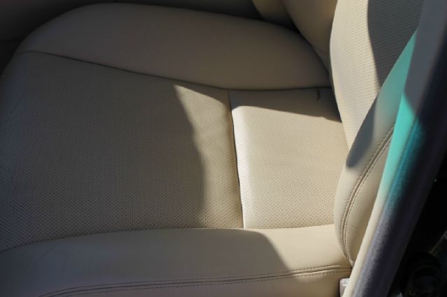 2009 Lexus LS 460 2008 Chevrolet Trailblazer LT W/1lt 4DR SUV 113qu