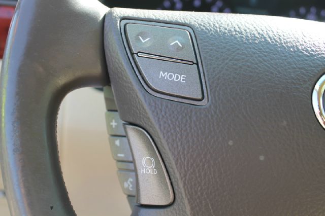 2009 Lexus LS 460 2008 Chevrolet Trailblazer LT W/1lt 4DR SUV 113qu