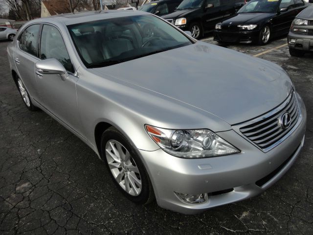 2010 Lexus LS 460 Limited/local Trade In