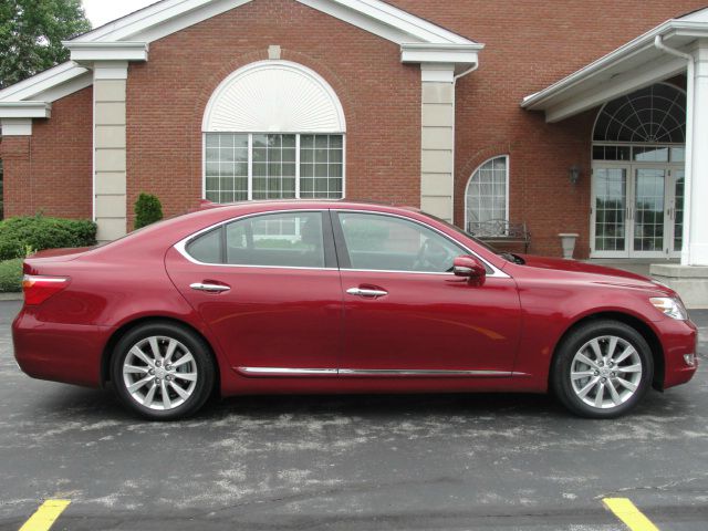 2010 Lexus LS 460 2008 Chevrolet Trailblazer LT W/1lt 4DR SUV 113qu