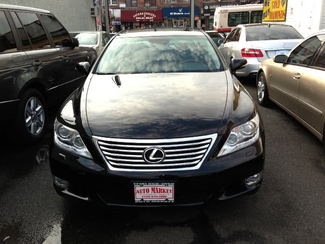 2012 Lexus LS 460 2008 Chevrolet Trailblazer LT W/1lt 4DR SUV 113qu