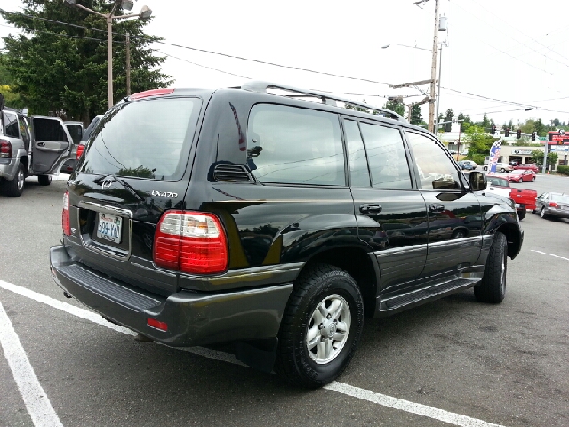 1998 Lexus LX 470 Base